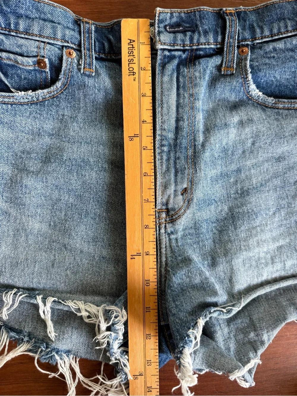 Abercrombie & Fitch High-Rise Mom Short